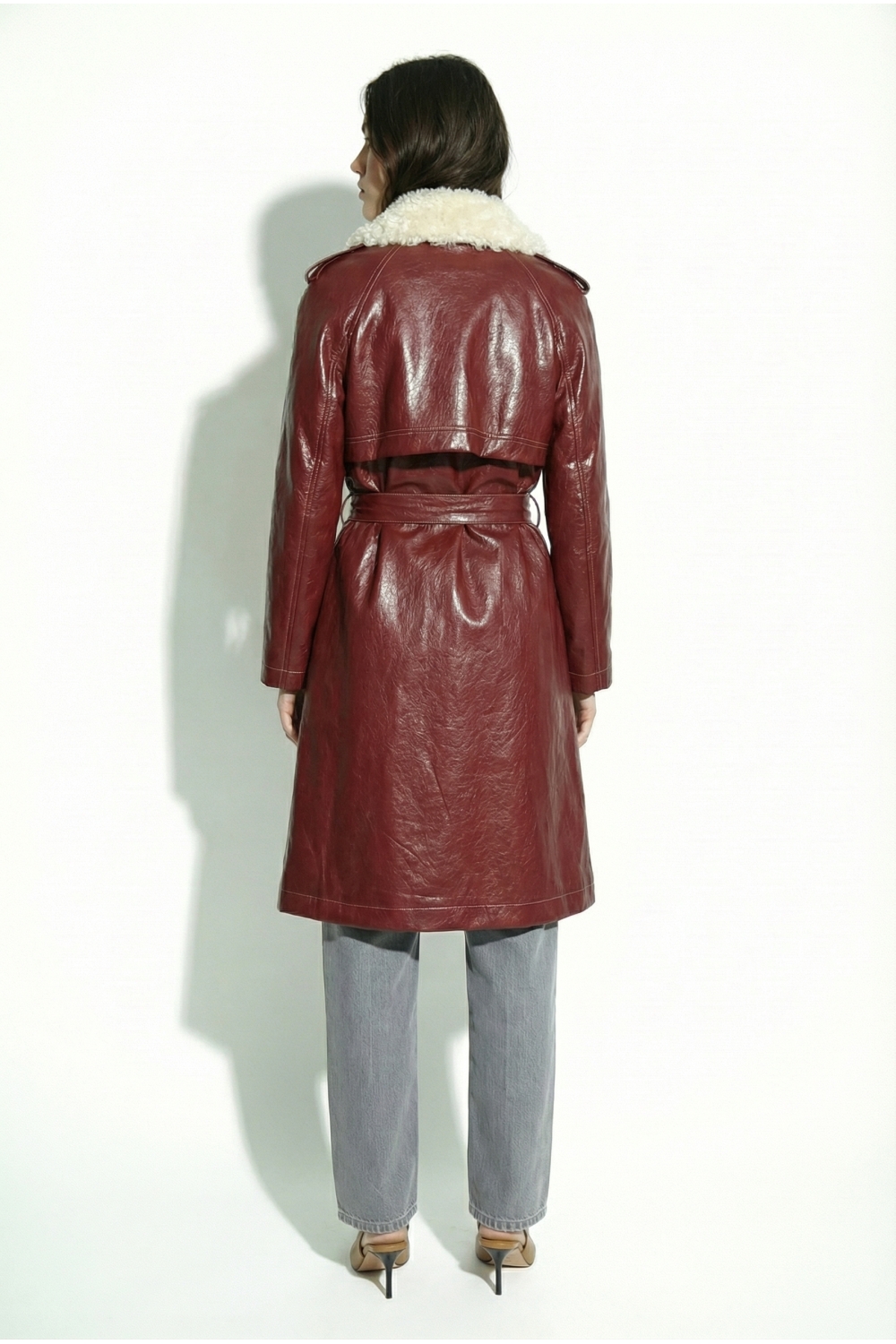 Bordeaux-colored vinyl trench coat made in Italy