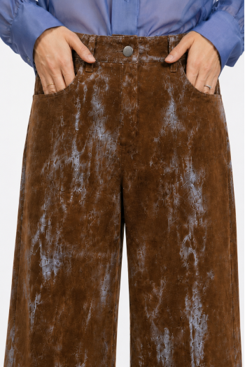 Swiggy corduroy pants in used brown, made in Italy